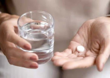 अगर आप भी लेते हैं एस्पिरिन तो हो जाए सावधान! बढ़ जाता है इस बीमारी का खतरा