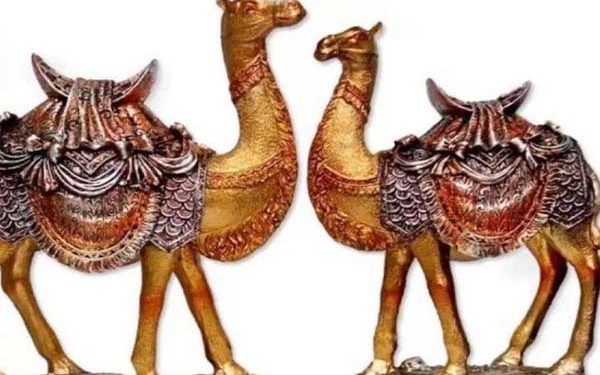 बुरे वक्त से बचने के लिए घर में रखें ये वस्तु, मिलेगी सभी समस्याओं से मुक्ति