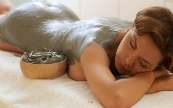 गर्मियों में मड थैरेपी देती है इन बीमारियों से राहत