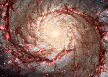 नासा के हबल टेलिस्कोप ने खींची व्हर्लपूल गैलेक्सी की आकर्षक तस्वीर, लोगों ने तारीफ