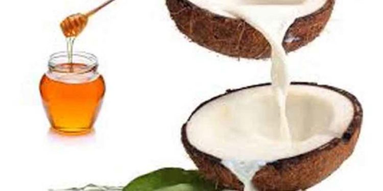 शहद और नारियल से ऐसे निखारे अपनी खूबसूरती