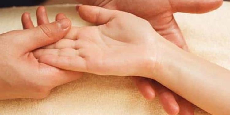 हृदय रेखा छोटी सा फिर हल्‍की हो तो होता है ये संकेत