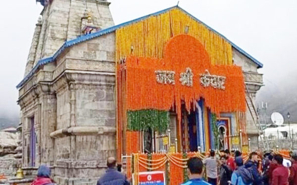 महादेव के श्रद्धालुओं के लिए खुशखबरी, केदारनाथ धाम में गर्भगृह में श्रद्धालु अब कर सकेंगे प्रवेश