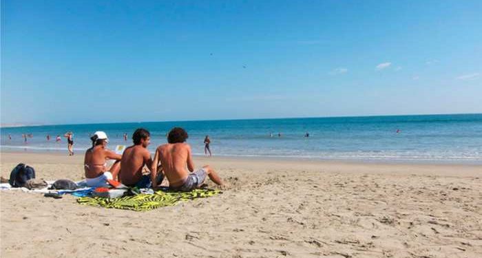 इस देश में महिलाएं नहीं पहन सकती बिकनी, उल्लंघन पर देना होगा 40 हजार का जुर्माना