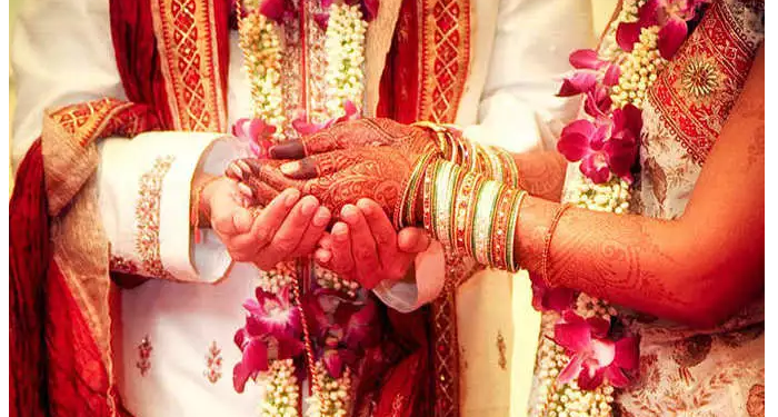 Shaadi Ke Totke: शादी में आ रही अड़चनों को दूर करने के लिए करें ये टोटके