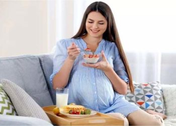 प्रेगनेंसी के दौरान रखें खानपान में संयम