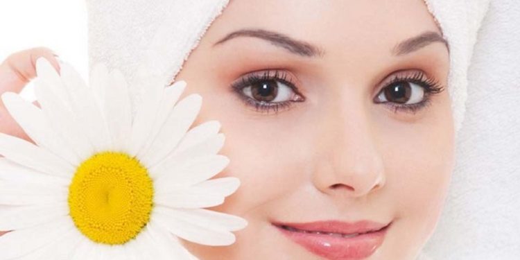 कैमिकल क्रीम्स को कहें बाय बाय, ये है गोरी त्वचा पाने के जबरदस्त उपाय