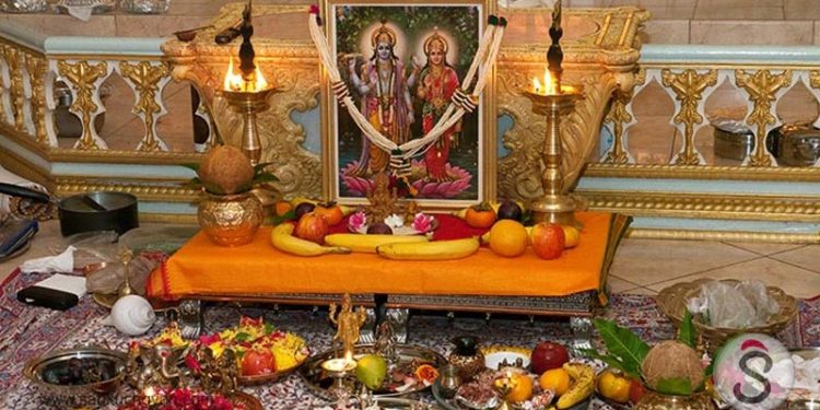 दीवाली पर सुख-समृद्धि के लिए इस प्रकार करें पूजा