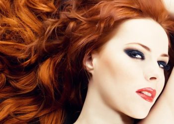 बालों को कलर कराने जा रहीं हैं तो रखें इन बातों का ध्यान