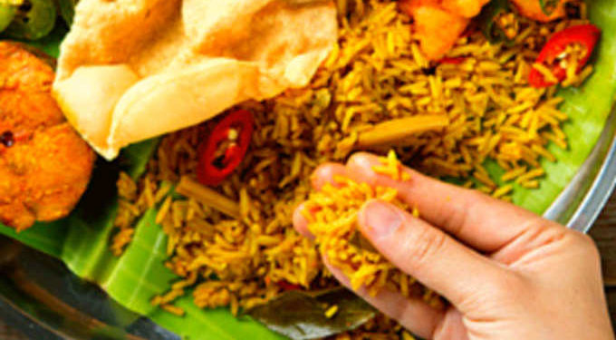 कांटे चम्मच नहीं हाथ से खाने के हैं कई फायदे