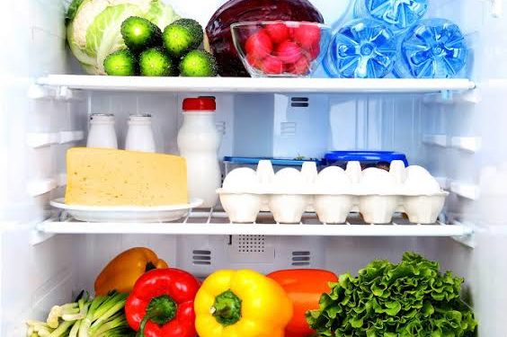 Health Tips: अगर आप भी फ्रिज में रखते हैं ये चीजें तो हो जाएं सावधान!