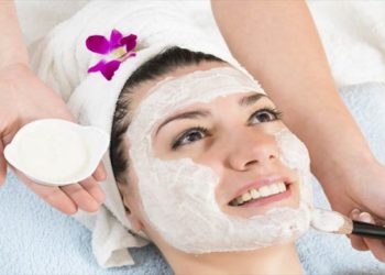 कामकाज़ी महिलाएं कम वक्त में ऐसे निखारें अपनी सुंदरता, फॉलो करें ये आसान उपाय