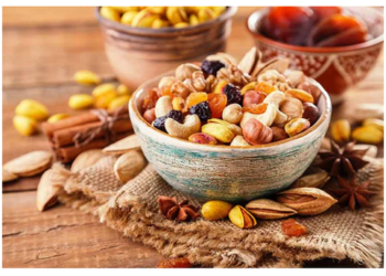 ड्राई फ्रूट्स खाने का क्या है हेल्‍दी तरीका, जाने क्या कहते हैं इस बारे में विशेषज्ञ