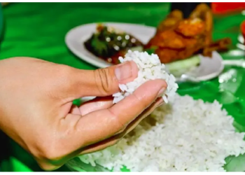 हाथों से भोजन करना होता है बेहद फायदेमंद, यह पंच तत्वों को करता है जागृत