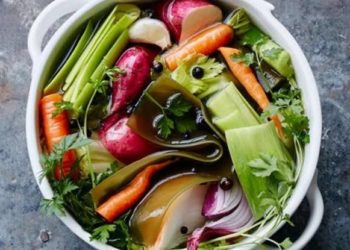 शरीर को अंदर से गर्म रखने के लिए ठंड के मौसम में जरूर खाएं ये 4 सब्जियां