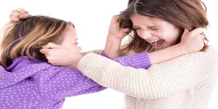 अगर आप का बच्चा भी करता है गुस्सा तो, इन उपायों से कम होगी बच्चें की आक्रमकता