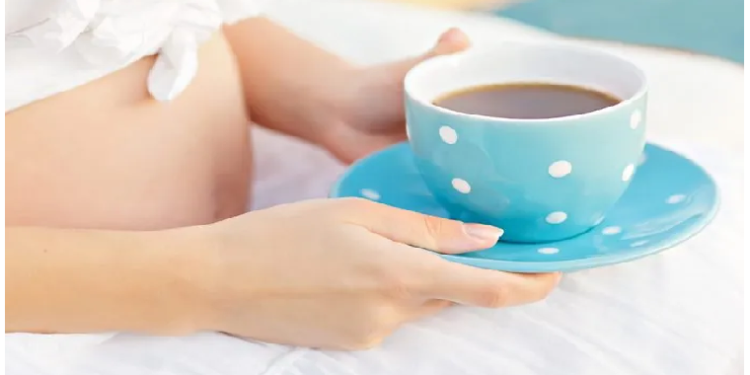 प्रेगनेंसी में महिला को रखनी चाहिए चाय से दूरी, अधिक सेवन से महिला हो सकती हैं मिसकैरेज का शिकार