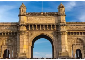 100 साल पुरानी गेटवे ऑफ इंडिया की इमारत पर मंडरा रहा खतरा, चौंकाने वाली आई रिपोर्ट