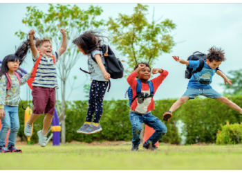 गर्मी की छुट्टियों में बच्चों को सिखायें ये चीजें