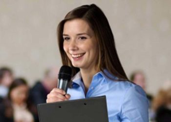 विचारों को पेश करने में घबराते हैं तो करें ये उपाय