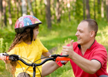 इस प्रकार हमेशा आपके करीब रहेंगे बच्चे