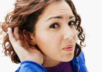 अगर आपके कानों में सुनाई दे सीटी की आवाज तो हो जाएं सावधान!