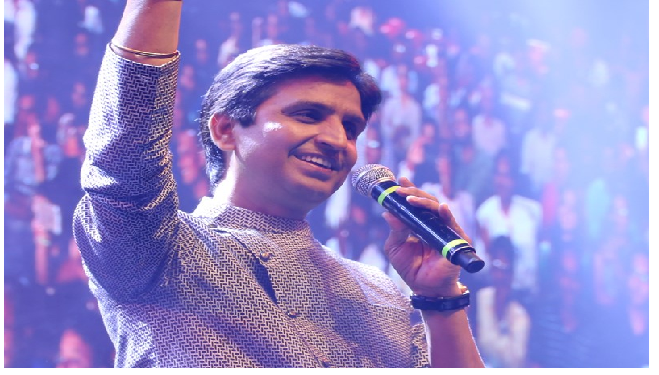 कुमार विश्वास ने ये किसकी फिरकी ली, ‘एक करोड़ रुपये = एक किलो घी’