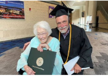 72 साल की उम्र में हा‎सिल की ग्रेजुएशन की ‎डिग्री