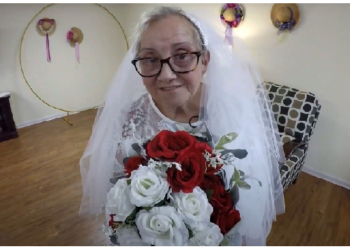 77 साल की महिला ने रचाई अनोखी शादी, बोली- बहुत हुआ, अब नई शुरुआत करूंगी