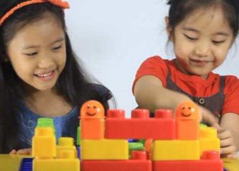 याददाश्त बढ़ाने बच्चे के साथ कुछ दिमागी कसरतें करें