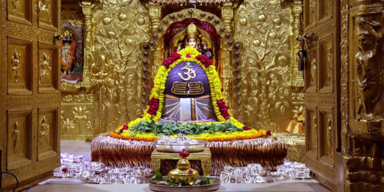 भोलेनाथ की पूजा करते समय रखें इन बातों का ध्यान