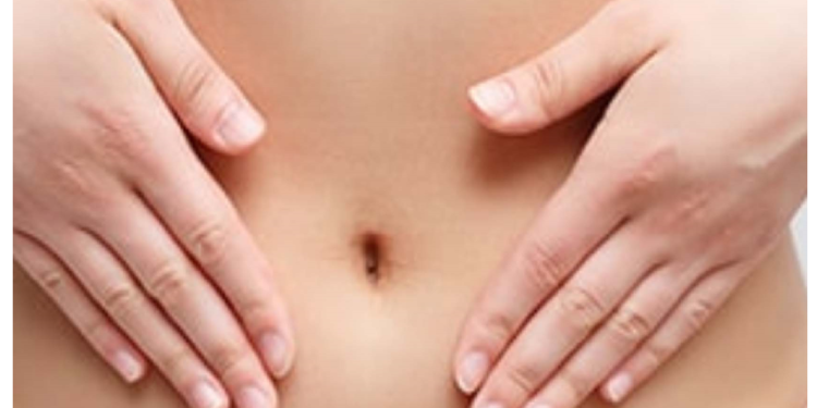 चीनी लड़कियां लगा रही नकली नाभियां, पडोसी देश में खूब चल रहा है यह ट्रेंड