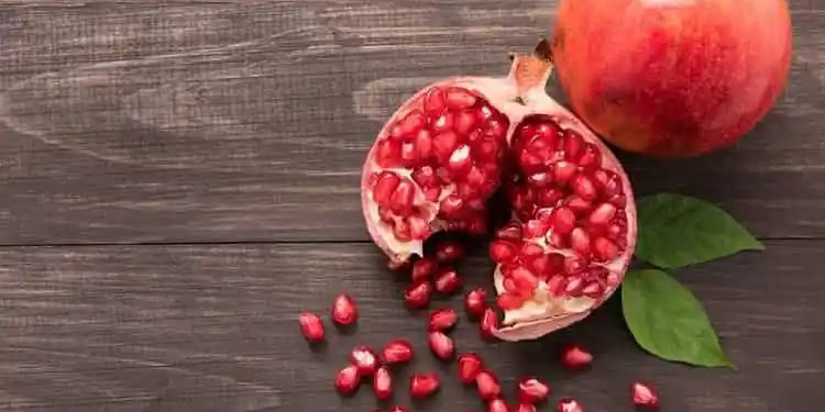 सिर में मेंहदी लगाने से बढ़ती है याददाश्त! कितनी सही है ये बात जानिए