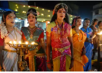 देवी मंदिर में मनोकामना पूरी करने पुरुष धारण करते हैं म‎हिलाओं का वेश