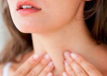थायराइड में बरते सावधानियां, इन लक्षणों को ना करें इग्नोर