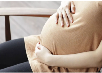 अमेरिकी महिला देगी 2 अलग-अलग बच्चों को जन्म, दोनों बच्चे नहीं हैं जुड़वां