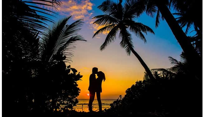 विदेश में बदला हनीमून का तरीका, हनीमून नहीं अब मनाते हैं बड़ीमून