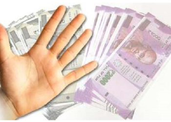 हस्तरेखा से जानें कब आएगा धन, इस रेखा से मिलता है अचानक लाभ