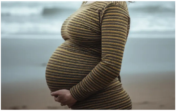 बच्चा पैदा करने पर कंपनी अपने कर्मचारी को दे रही है 62 लाख का इनाम