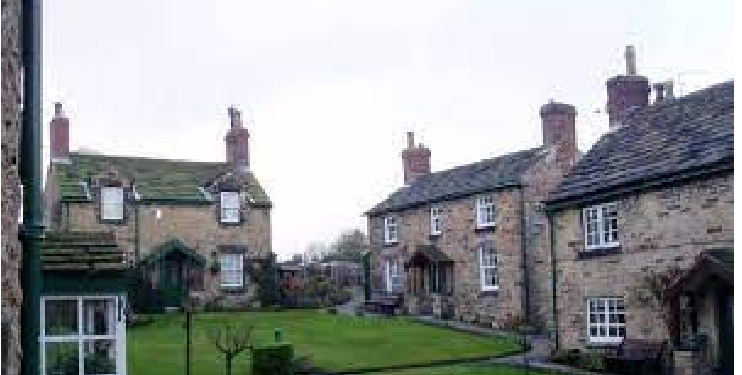 अमेरिका का एक अनूठा गांव, जहां एक ही रंग में रंगे हैं गांव के सभी दरवाजे