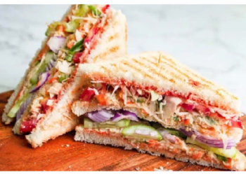 सैंडविच खाकर गरीब हो गई महिला