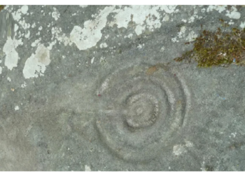 रॉक आर्ट ने चौंकाया: सवाल उठा क्या दुनिया में पाया जाता था 140 फीट लंबा सांप