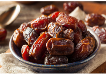 खजूर फल एक फायदे अनेक, शरीर में नहीं बन रहा खून? रोज खाएं ये एक चीज