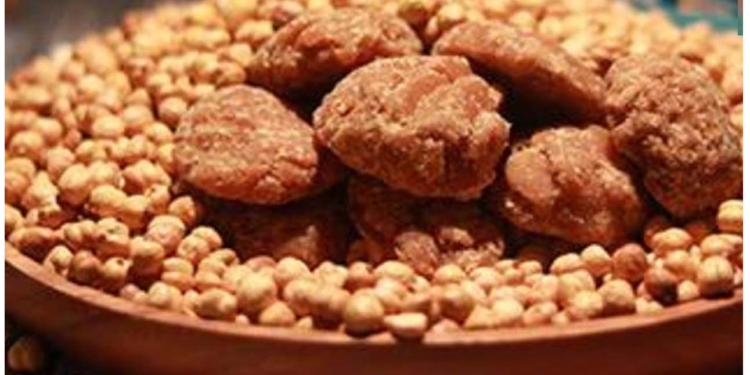 अपनी डायट में जरूर शामिल करें गुड़ और चना, ये फायदे नहीं जानते होंगे आप