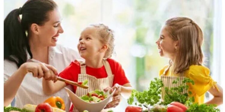 पौष्टिक आहार से बढ़ती है बच्चों की लंबाई