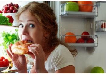 इस हालत में ज्यादा जंक फूड खाते हैं बच्चे