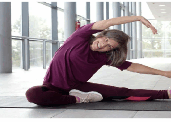 बढ़ती उम्र में भी ऐसे दिखेंगी युवा