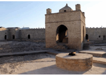 अजरबैजान में है पुराना हिंदू मंदिर, शिलालेख पर लिखा हैं संस्कृत श्लोक