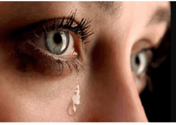 हमारी रोजमर्रा की आदतें पहुंचा रही आंखों को गंभीर नुकसान