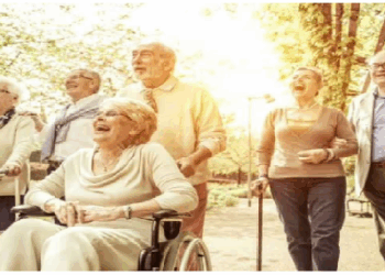 महिलाओं के 100 साल जीने की संभावना पुरुषों से 5 गुना ज्यादा, सामने आया लंबी उम्र का ‘राज’